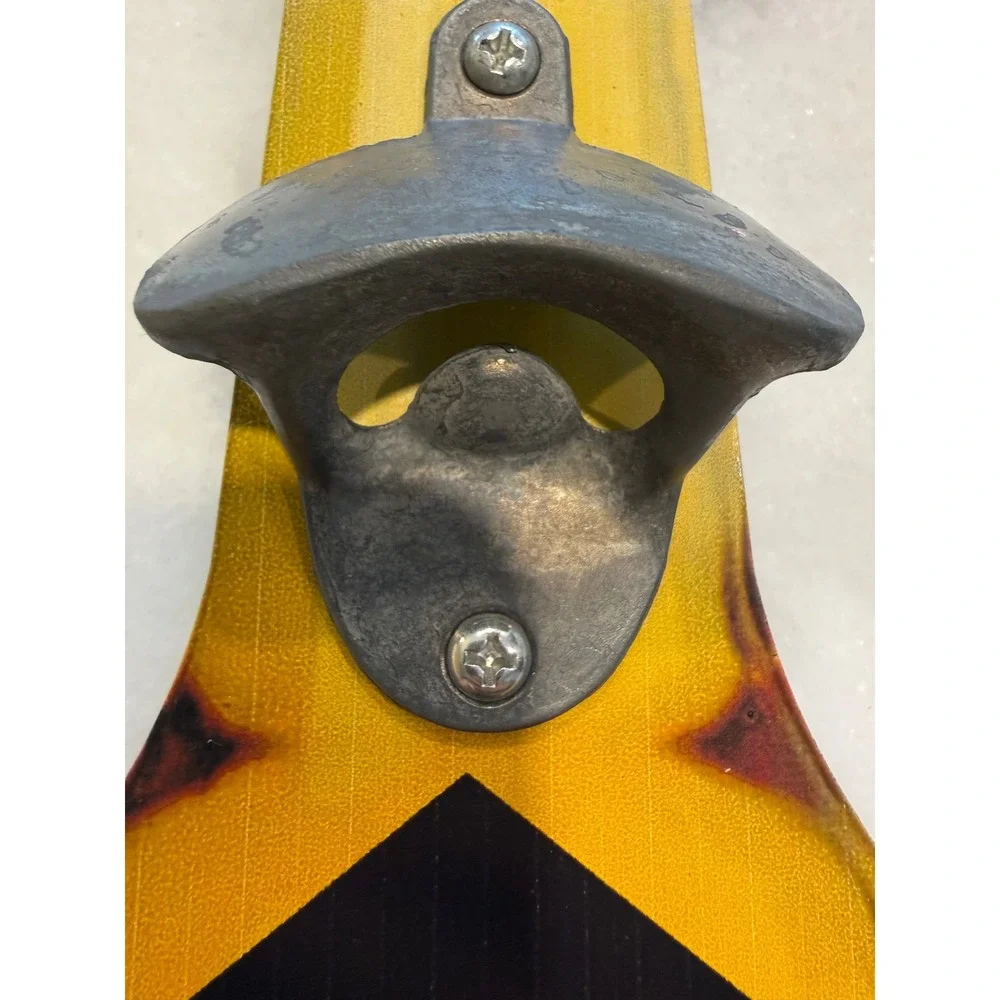 Beachcombers Bottle Opener Unisex OS Yellow Bottoms Up‎ Wall Plaque Bar Decor